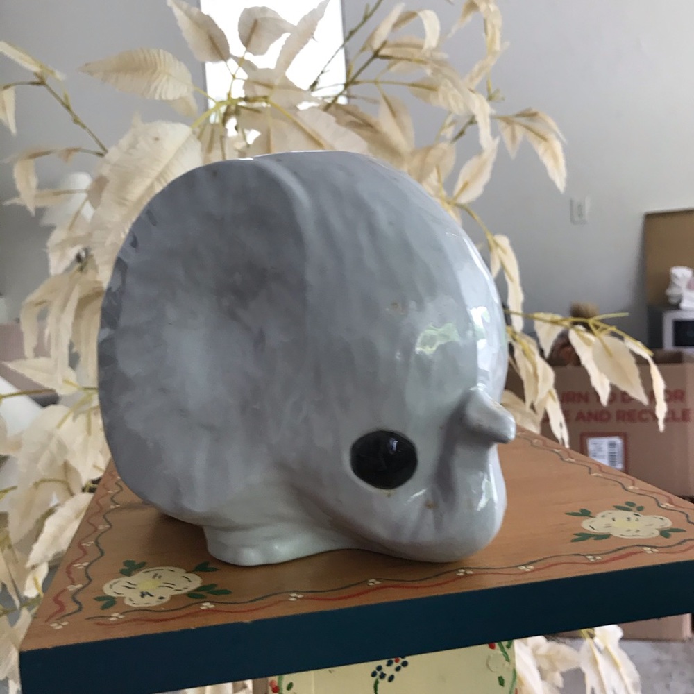 Vintage gate inc. elephant planters